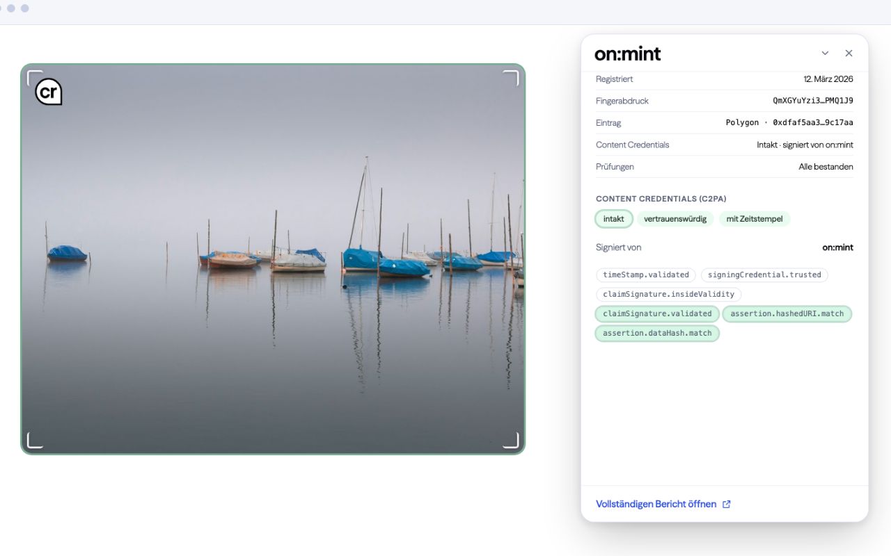 Foto mit cr-Zeichen, daneben der geöffnete Herkunftsnachweis von on:mint mit Registrierung, Fingerabdruck und bestandenen Prüfungen.